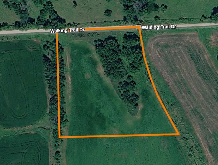 Scenic 4.8 Acre Partially Wooded Building Site and Recreational Retreat in Greentop, MO