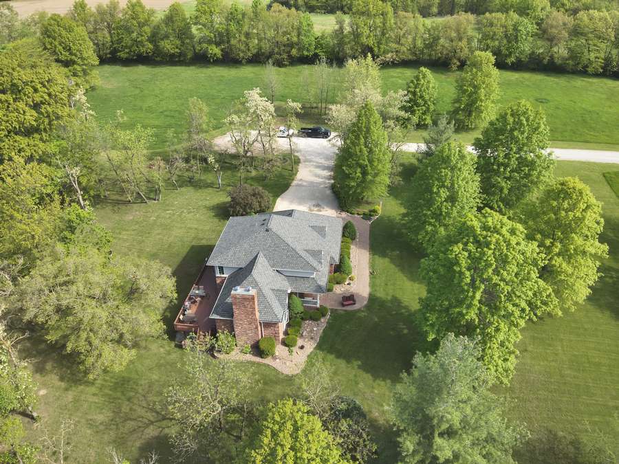 Updated Custom Brick Home on 20 Secluded Acres Near Moberly